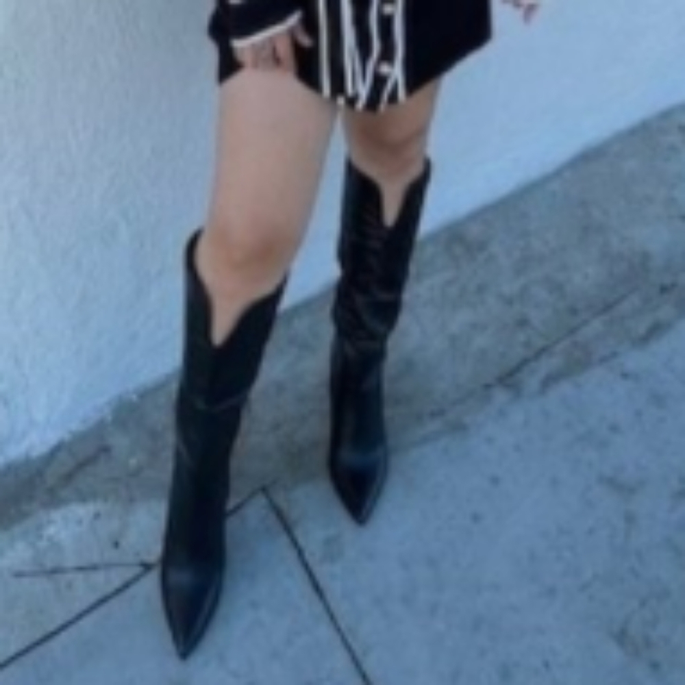 Block heel boots